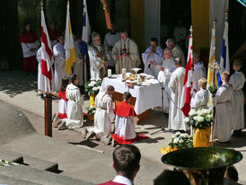 Festgottesdienst zum 1.000 Todestag des Heiligen Heimerads auf dem Hasunger Berg (Foto: Karl-Franz Thiede)